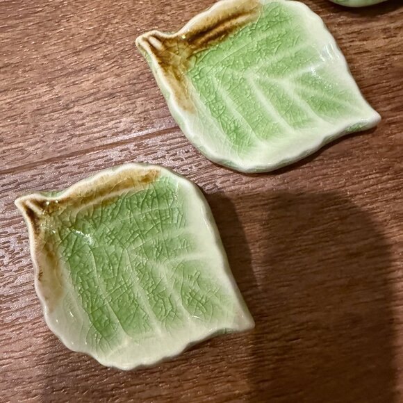 Leaf chopstick rests - Picture 5 of 7